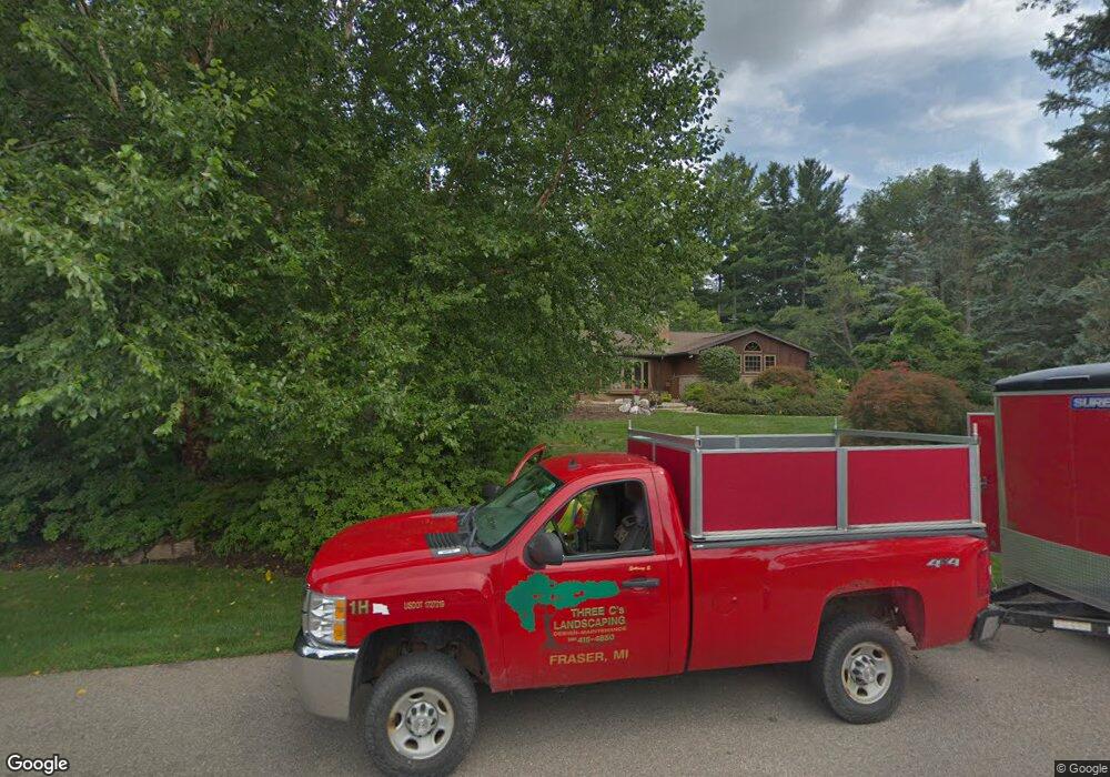 6239 Thorncrest Dr, Bloomfield Hills, MI 48301 - photo 1