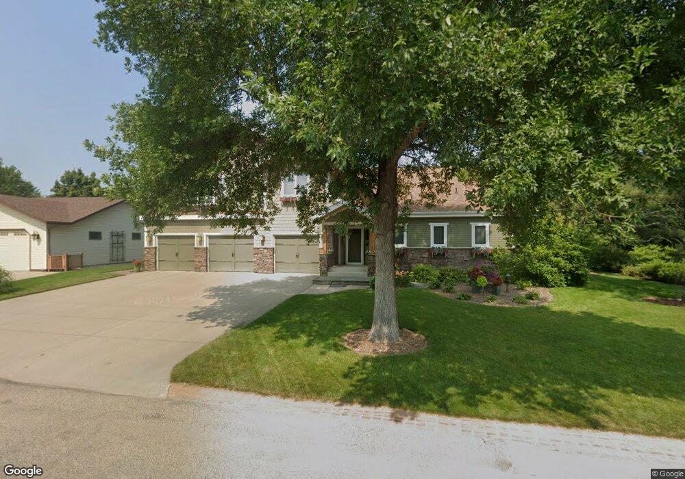 1605 9th Ave SE, Jamestown, ND 58401 - photo 1