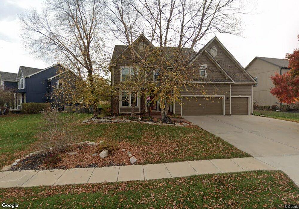 22107 W 58th St, Shawnee, KS 66226 - photo 1