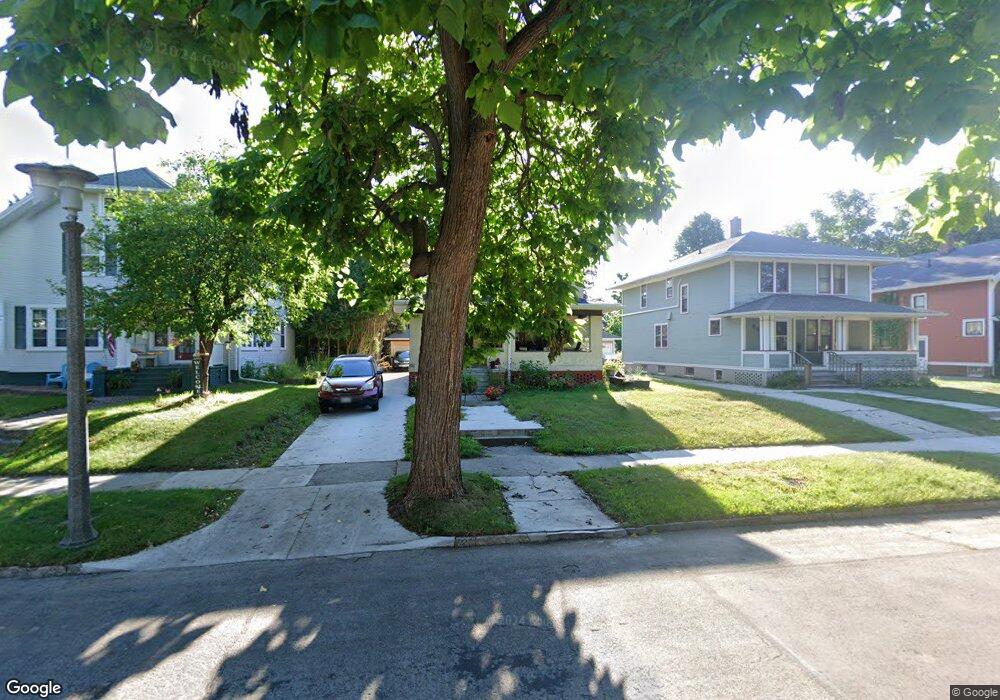 851 N 13th St, Manitowoc, WI 54220 - photo 1