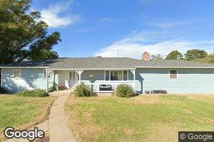 302 E Earl St, Leoti, KS 67861