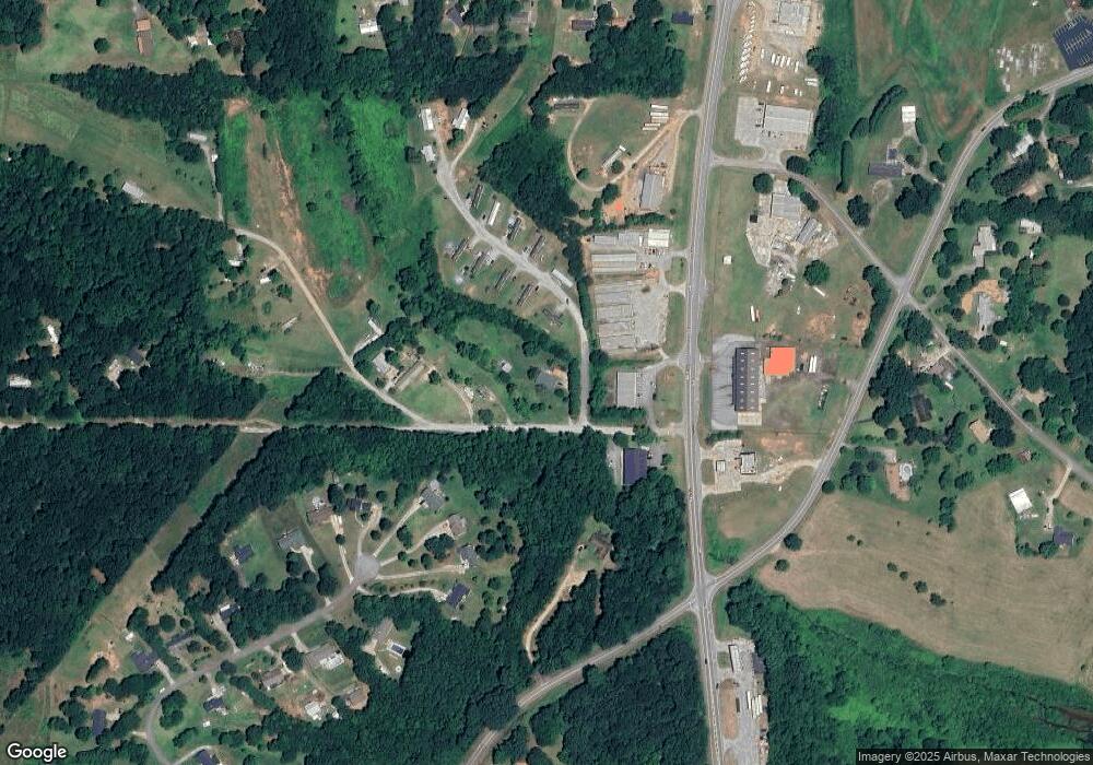 64 Camelback Rd, Cleveland, GA 30528 - photo 1