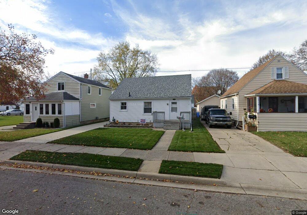 2314 Harding Ave, Lansing, MI 48910 - photo 1