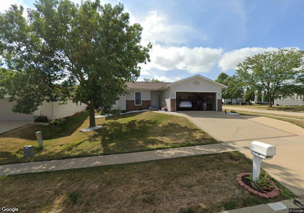 3700 Knight Dr SW, Cedar Rapids, IA 52404 - photo 1