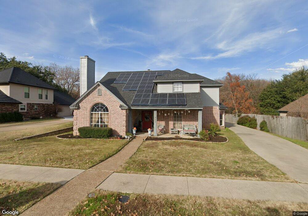 400 Evergreen Dr, Hurst, TX 76054 - photo 1