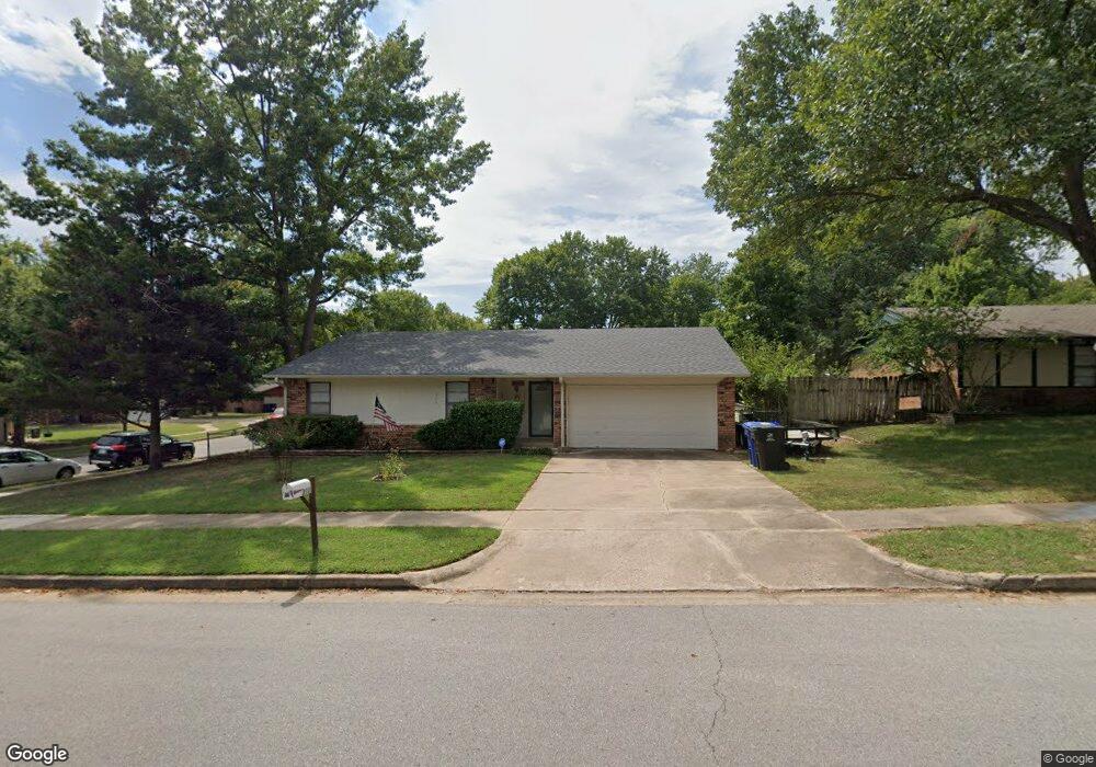 313 E Vicksburg St, Broken Arrow, OK 74011 - photo 1