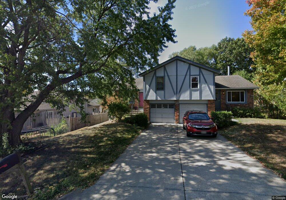 4850 Hayes St, Shawnee, KS 66203 - photo 1