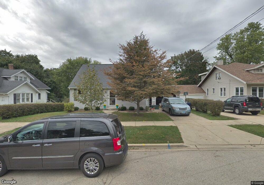 438 S River Rd, Algonquin, IL 60102 - photo 1