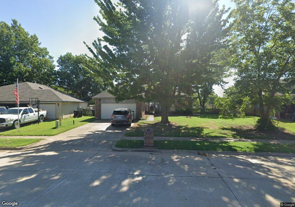 2325 W Twin Oaks St, Broken Arrow, OK 74011 - photo 1