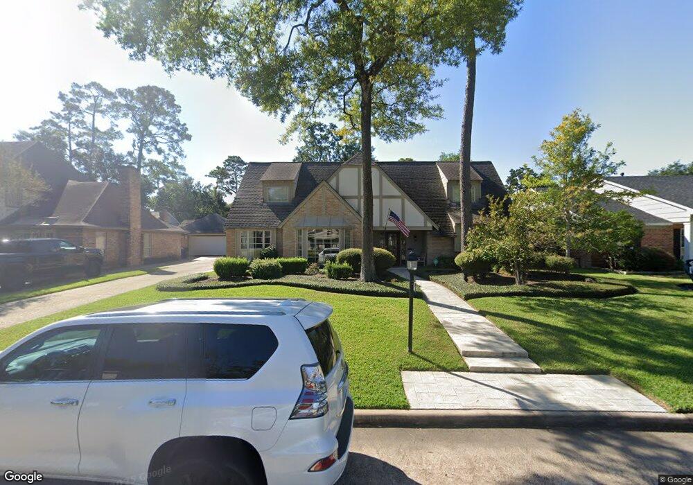 13631 Pebblebrook Dr, Houston, TX 77079 - photo 1