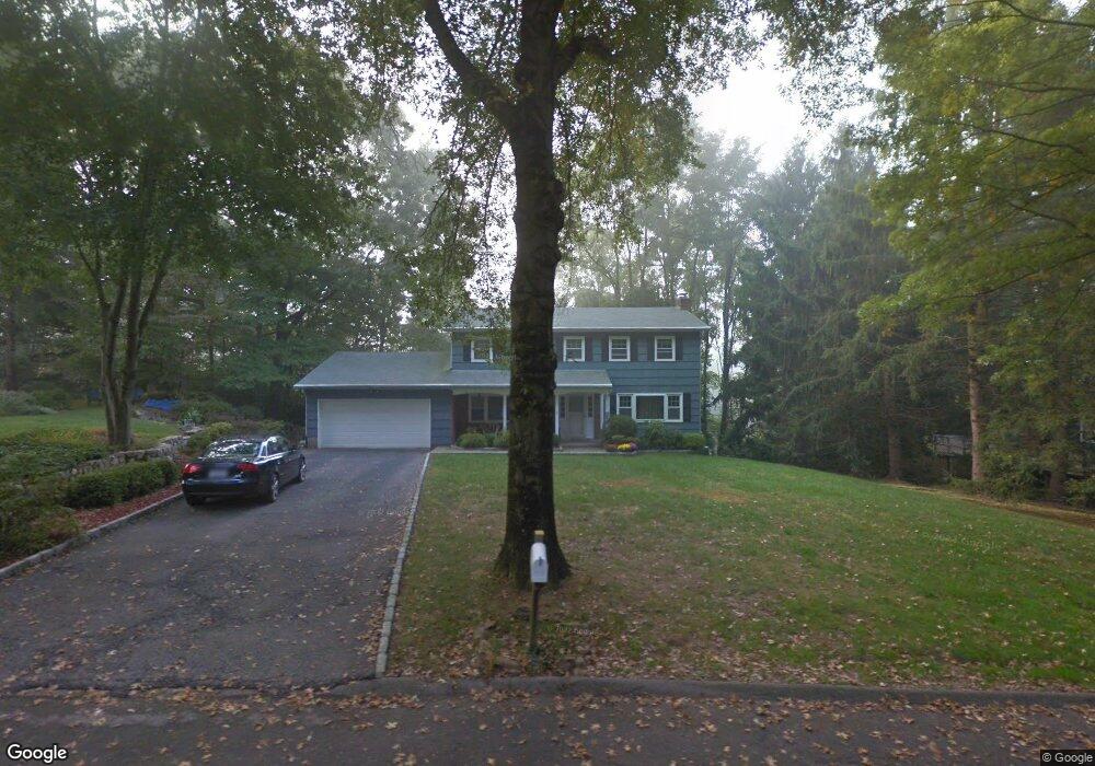 8 Eklof Ct, Croton On Hudson, NY 10520 - photo 1