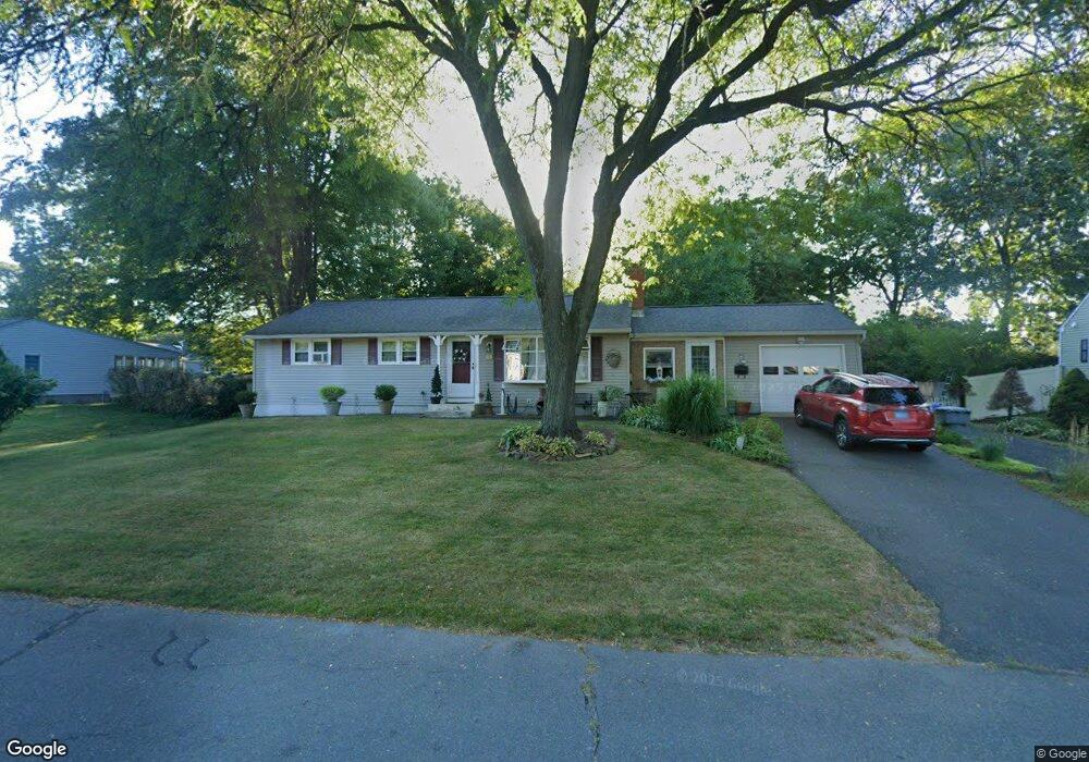 19 Carriage Dr, Enfield, CT 06082 - photo 1