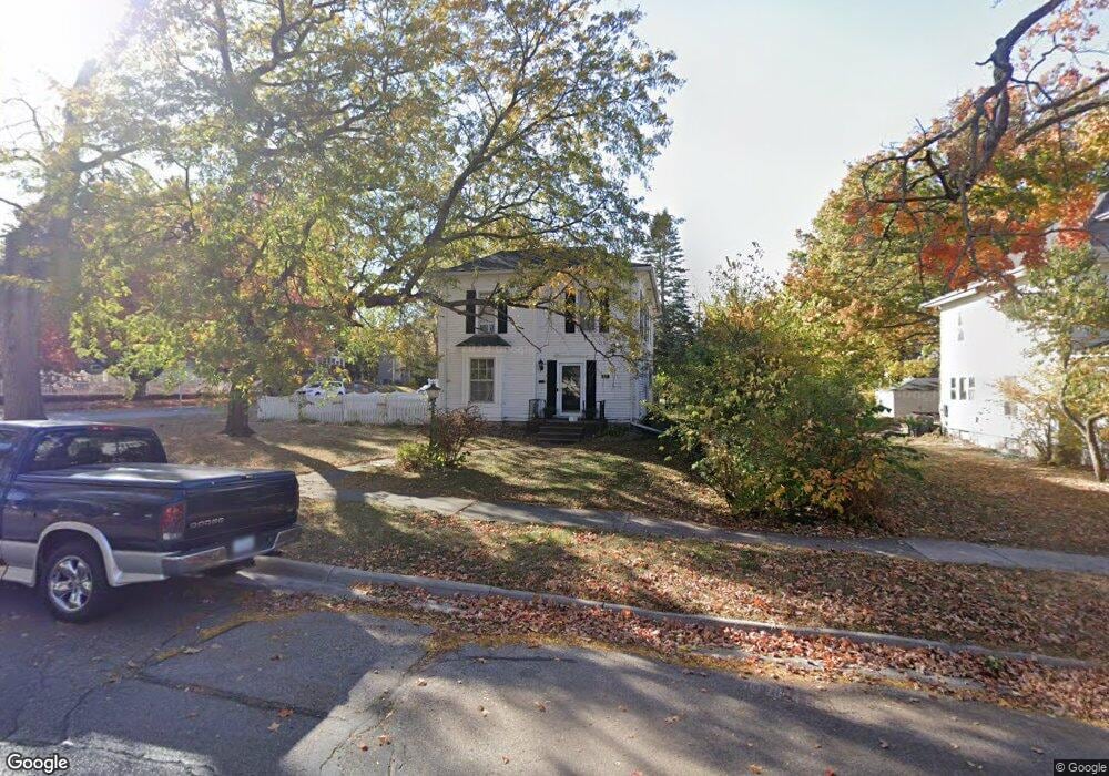 821 Walnut St, Cedar Falls, IA 50613 - photo 1