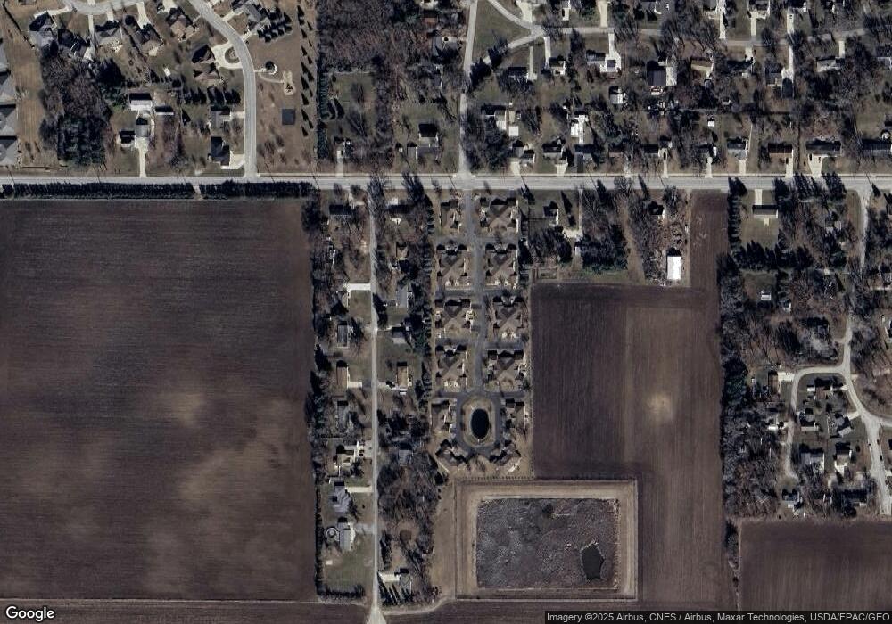 1704D Carriage Home Dr, Austin, MN 55912 - photo 1