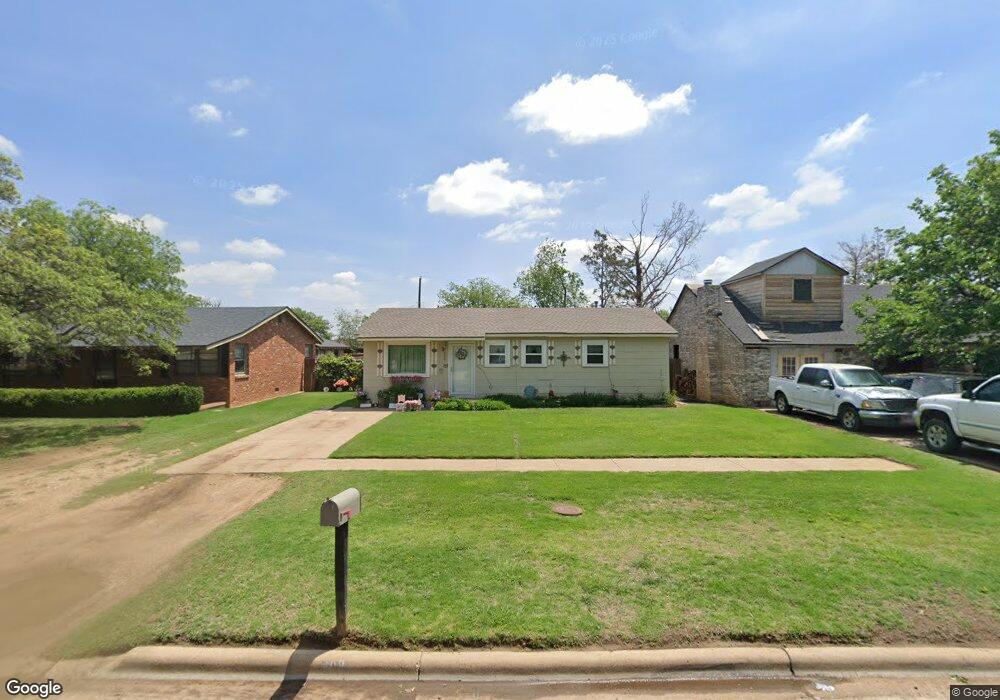 408 Dallas St, Plainview, TX 79072 - photo 1
