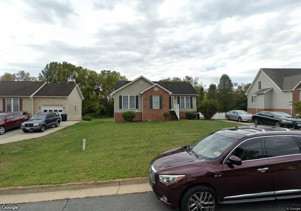 1747 Parklawn Dr, Harrisonburg, VA 22801 - photo 1