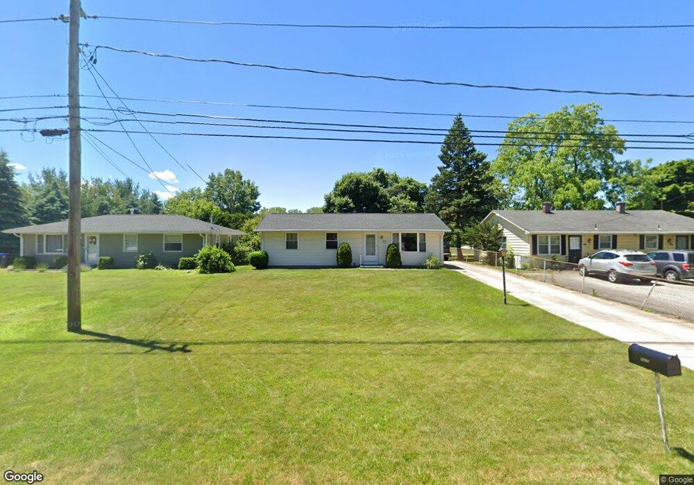 2410 Midland Dr, Erie, PA 16506 - photo 1