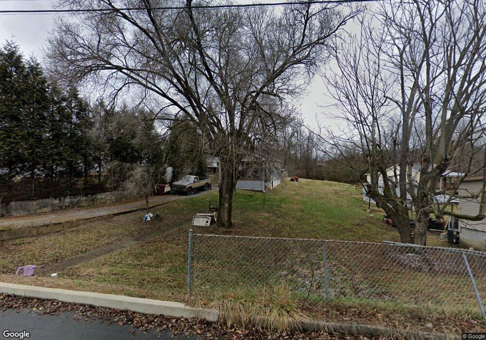 1611 Miami Dr, Johnson City, TN 37601 - photo 1