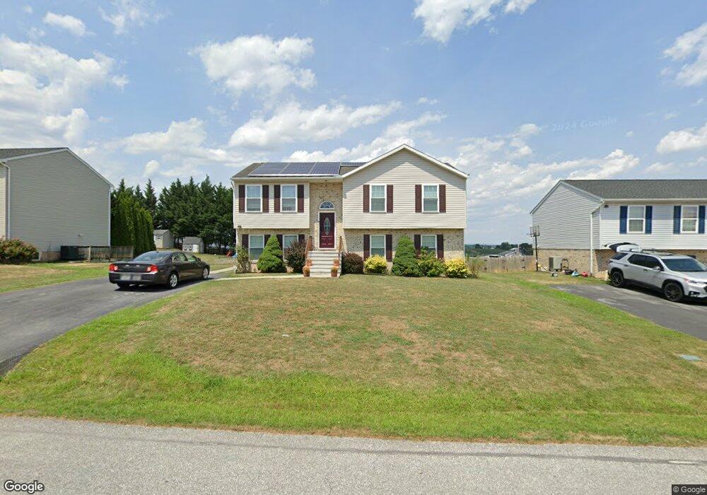 18824 Wavy Hill Ave, Hagerstown, MD 21742 - photo 1