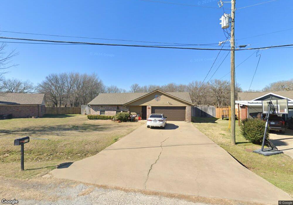 710 Shady Grove Dr, Granbury, TX 76049 - photo 1
