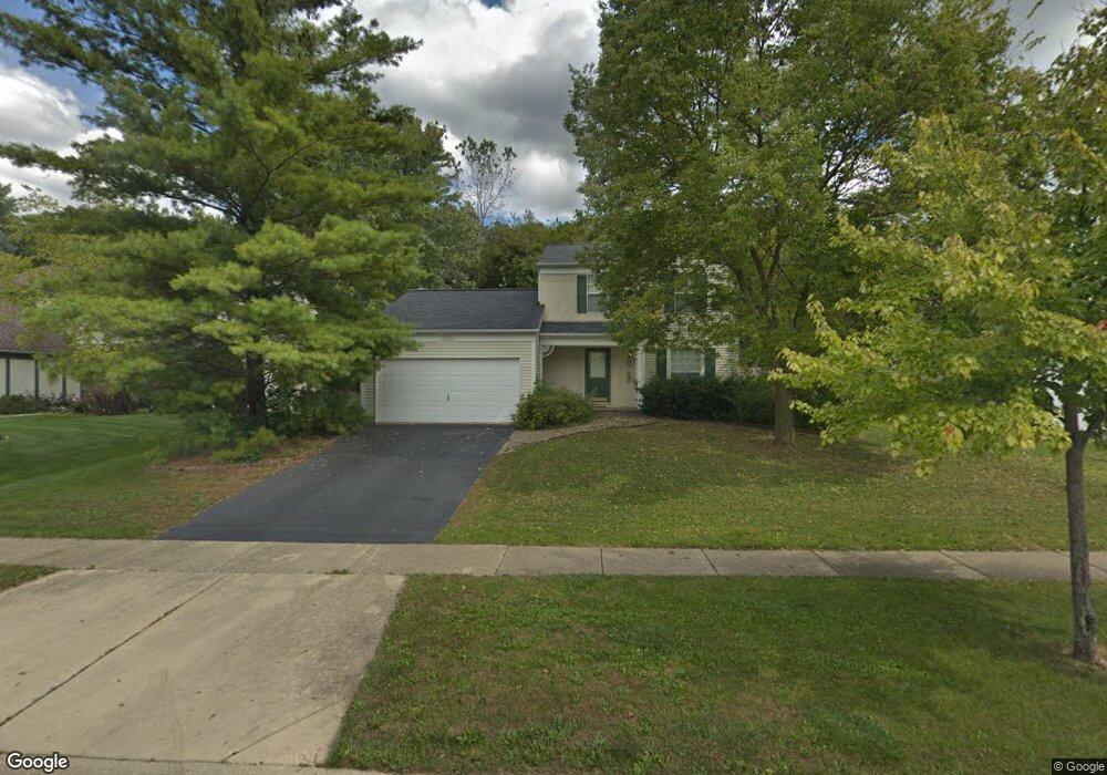 1241 Yosemite Pkwy, Algonquin, IL 60102 - photo 1
