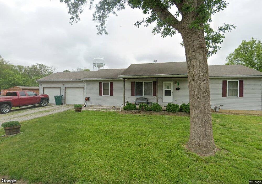 300 N Potter St, Freeburg, IL 62243 - photo 1