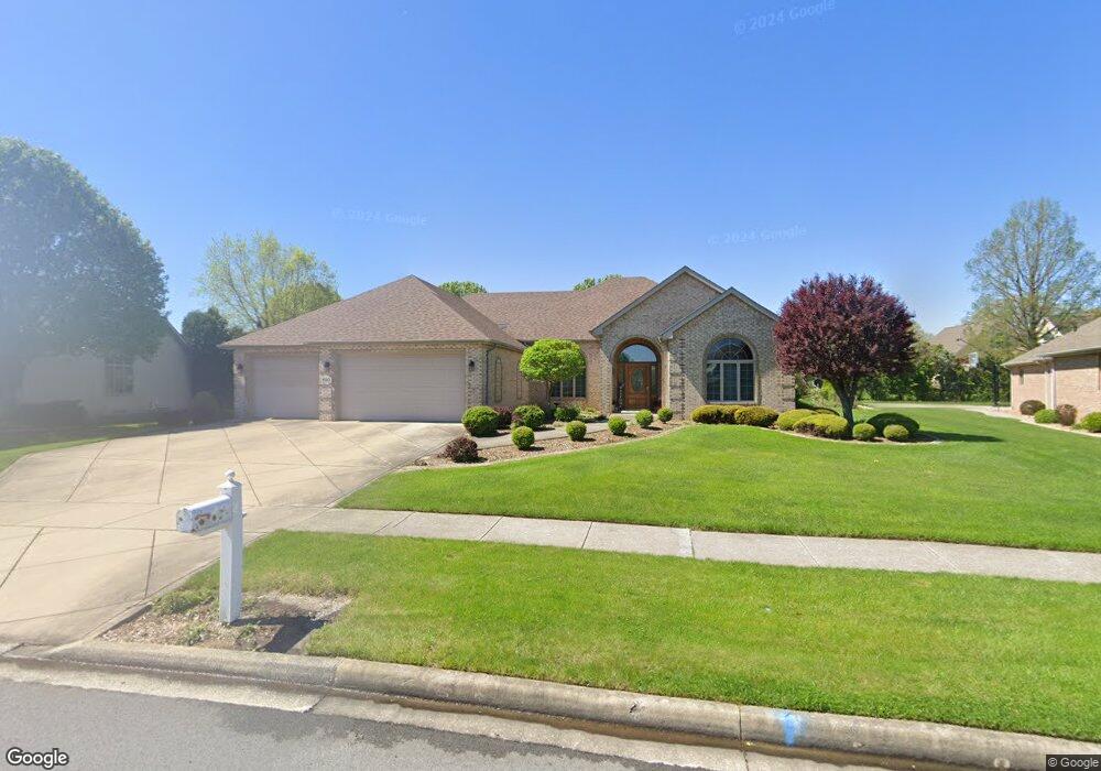 690 Davis Ct, Crown Point, IN 46307 - photo 1