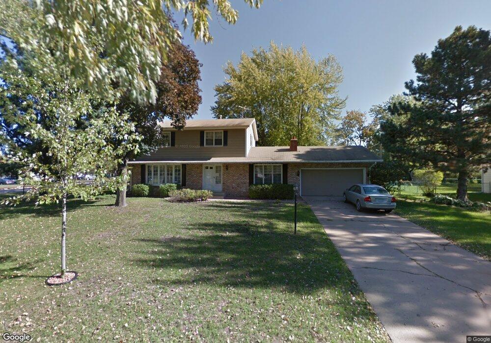 10571 Flora St NW, Coon Rapids, MN 55433 - photo 1