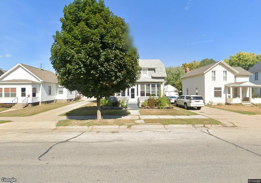 816 W 6th St, Winona, MN 55987 - photo 1