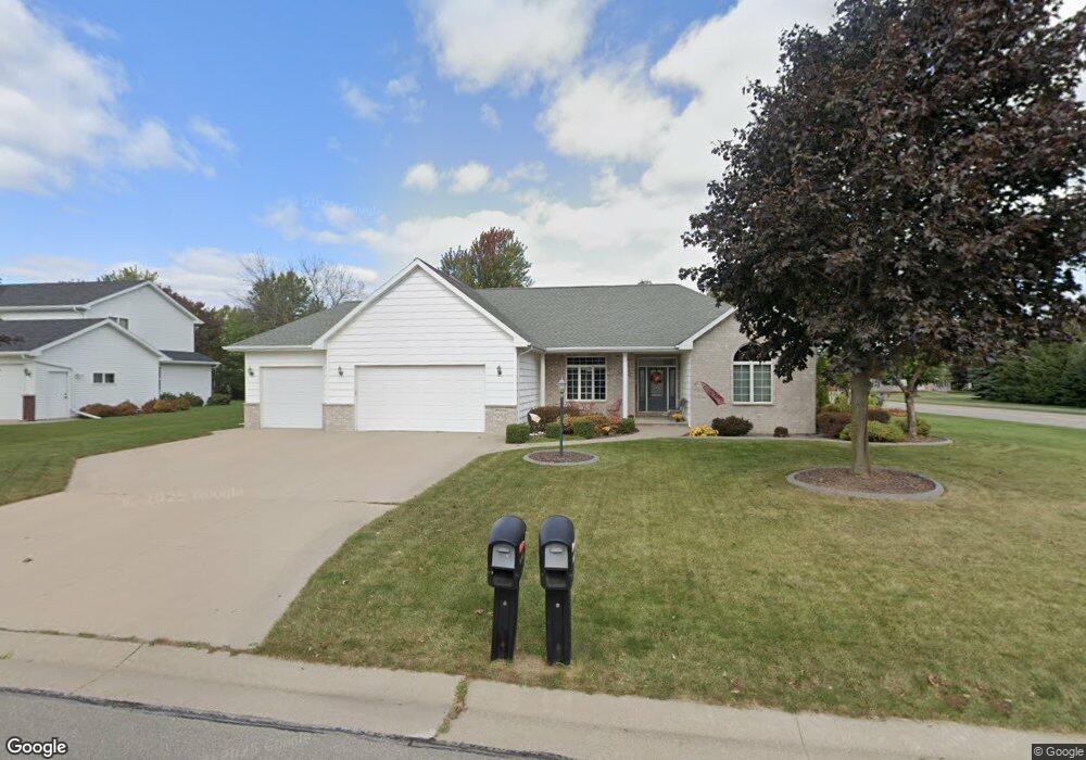 W5904 Easter Lily Dr, Appleton, WI 54915 - photo 1