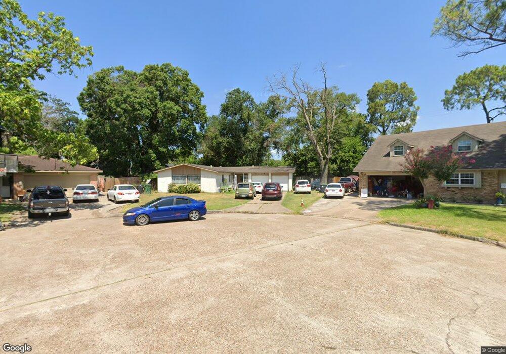 9335 Valwood Ct, Houston, TX 77088 - photo 1