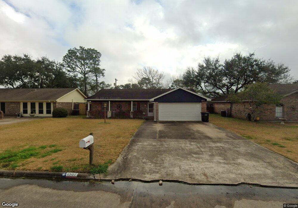 1507 Kings Park Dr, Alvin, TX 77511 - photo 1