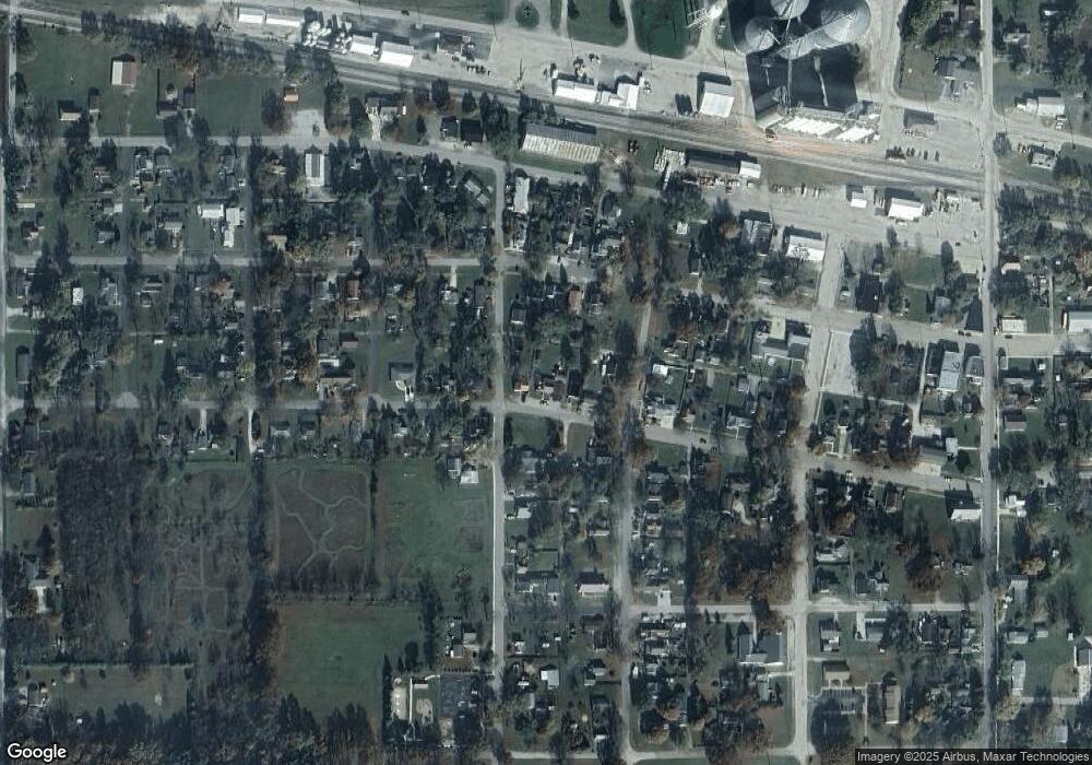 303 W Pearl St, Hamlet, IN 46532 - photo 1