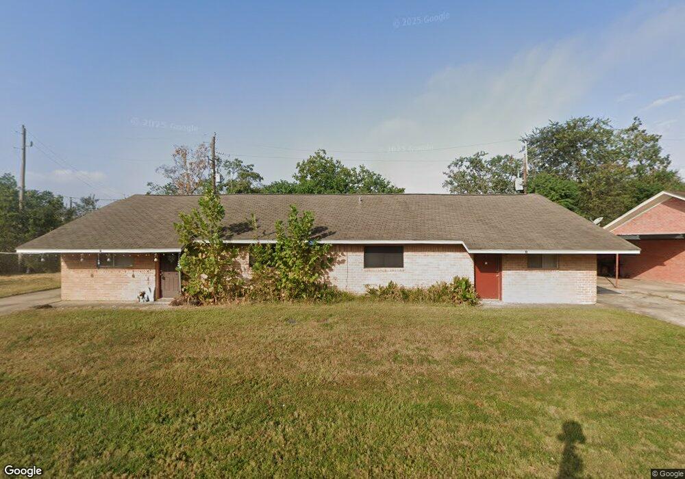 711 Willow St, Waller, TX 77484 - photo 1