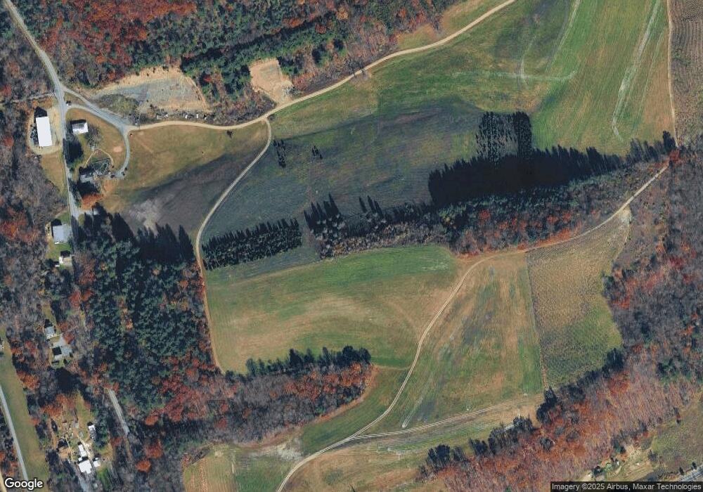 110 Drumheller Dr, Kunkletown, PA 18058 - photo 1