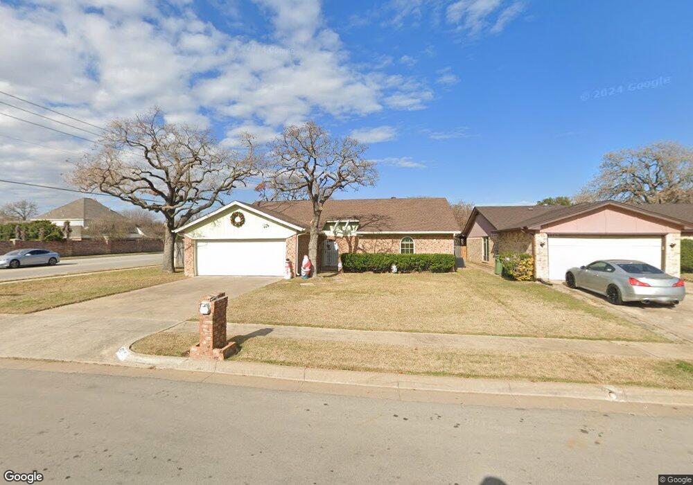 601 Mountain Laurel Ln, Bedford, TX 76021 - photo 1