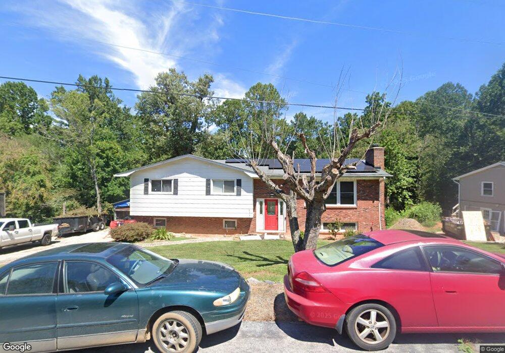 8 Holly Hill Ct, Asheville, NC 28806 - photo 1