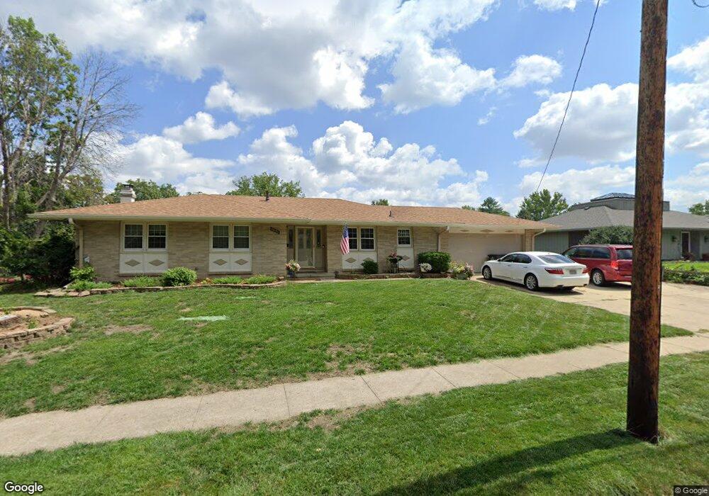 4051 45th St, Des Moines, IA 50310 - photo 1