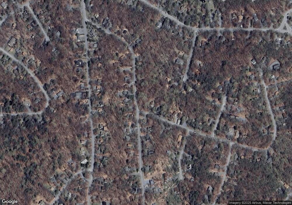 476 Lakewood Dr, Hamlin, PA 18427 - photo 1