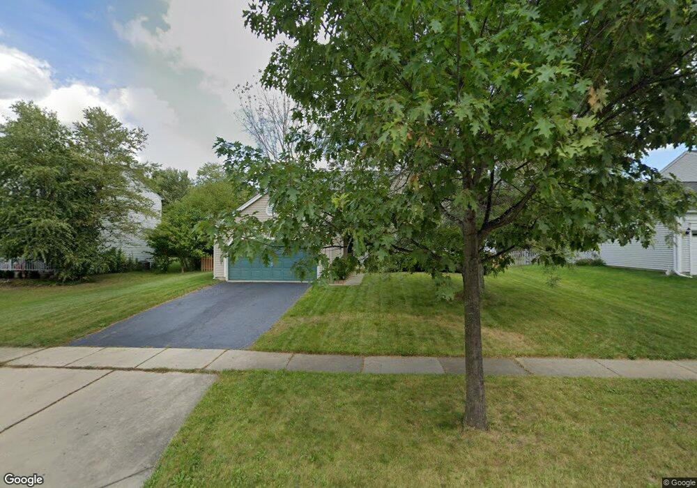 1311 Yosemite Pkwy, Algonquin, IL 60102 - photo 1