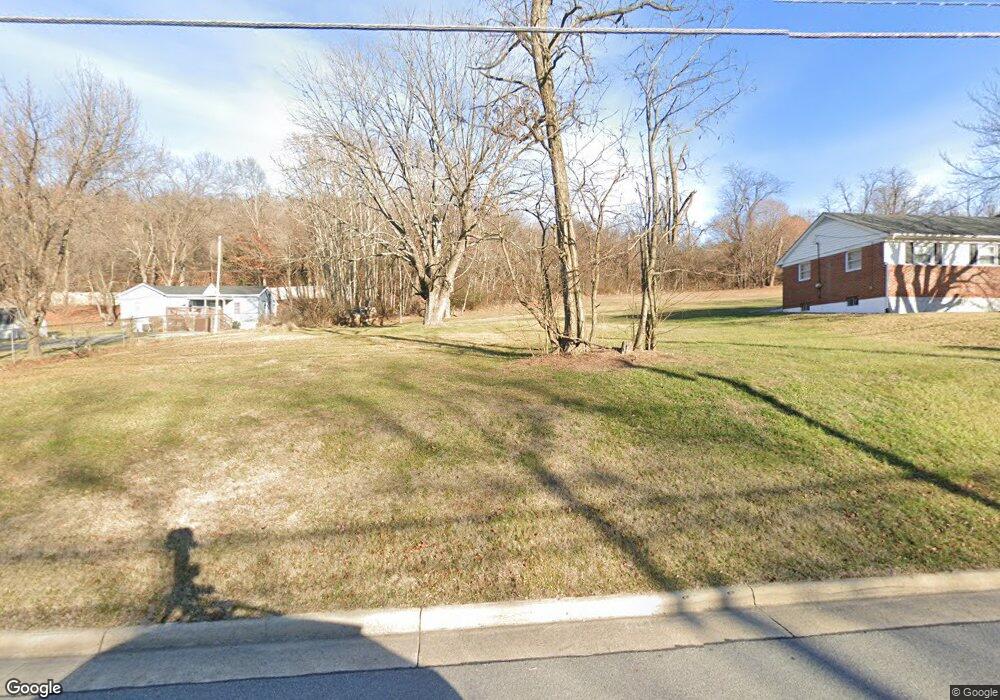 1317 E Main St, Waynesboro, VA 22980 - photo 1