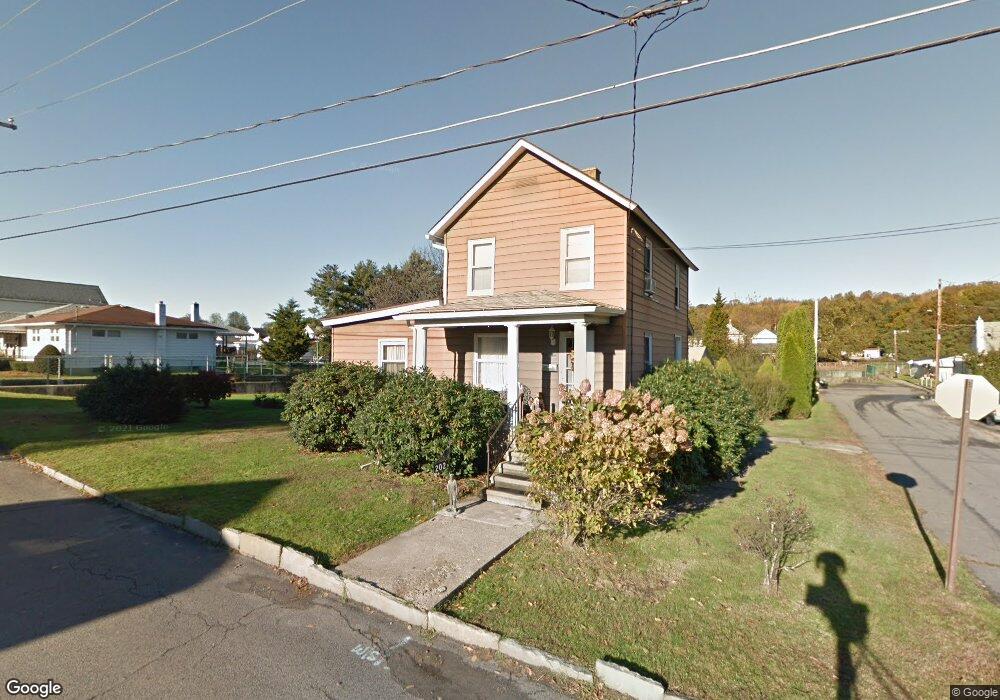 202 Center St, Dupont, PA 18641 - photo 1