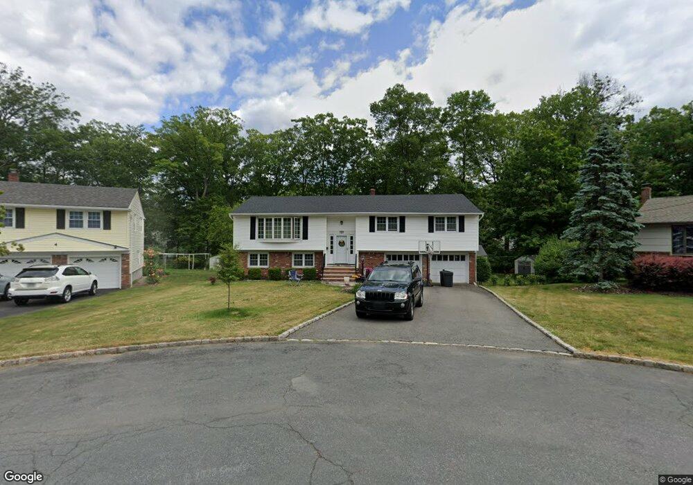 2 Manor Rd, Livingston, NJ 07039 - photo 1