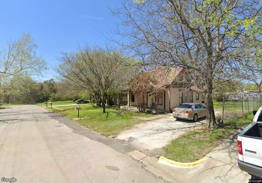 208 Graham St unit B, Cleburne, TX 76033 - photo 1