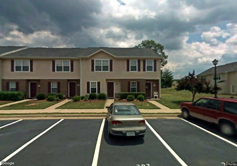 9707 Hearthwood Ct, Fredericksburg, VA 22408 - photo 1