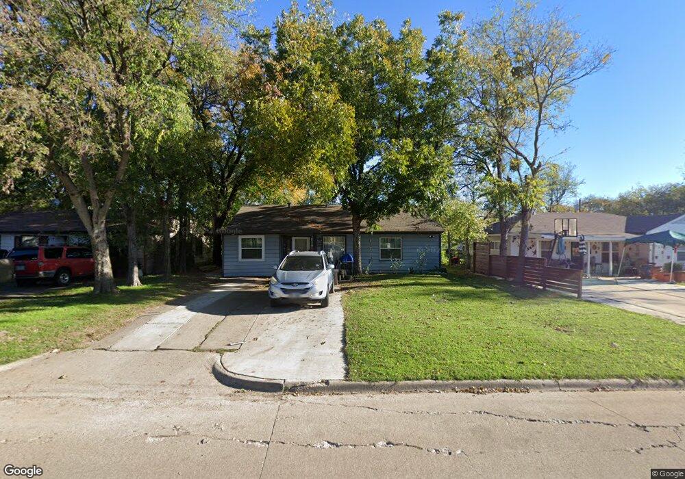 830 Cherokee Trace, Grand Prairie, TX 75051 - photo 1