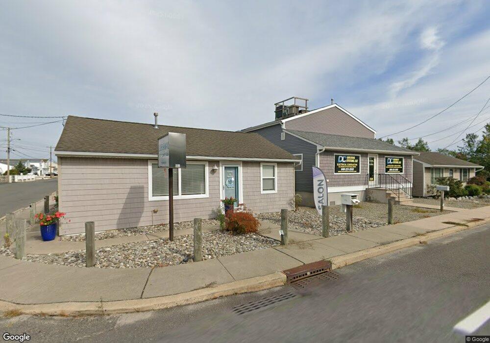 731 Fischer Blvd, Toms River, NJ 08753 - photo 1