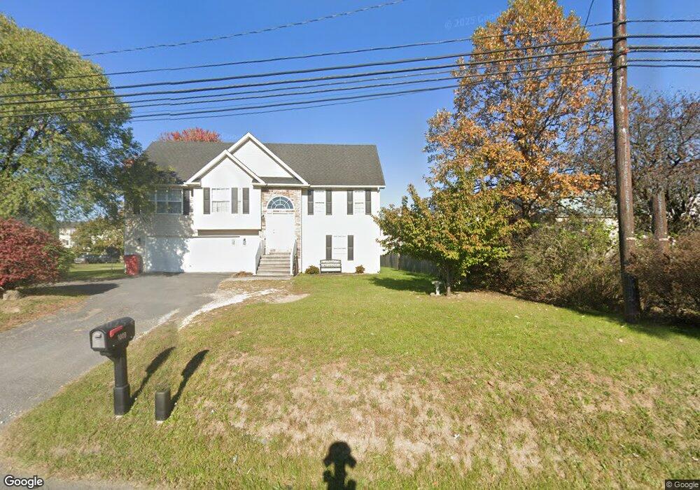 1009 Middleway Pike, Bunker Hill, WV 25413 - photo 1
