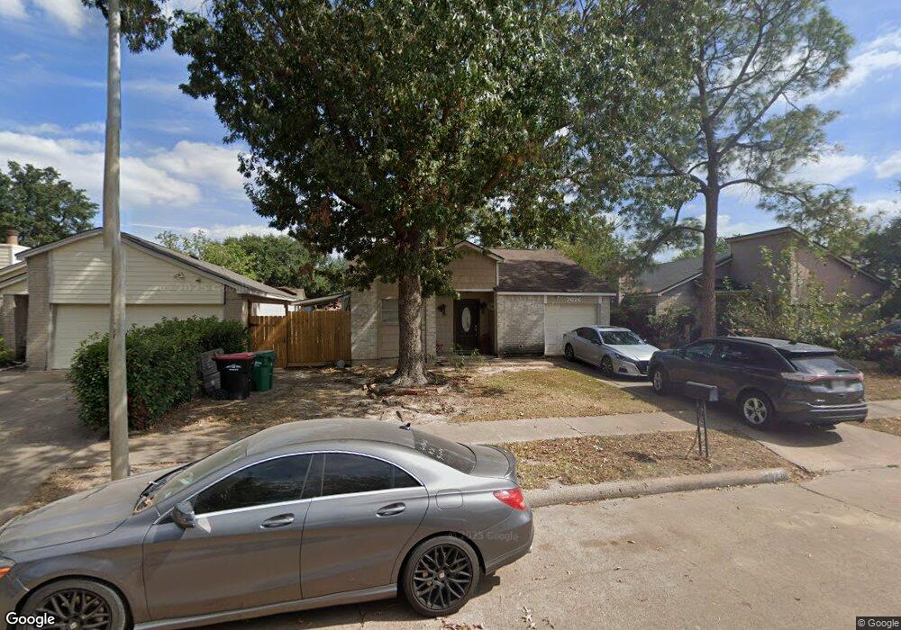 7626 Pepperbrook Dr, Houston, TX 77041 - photo 1