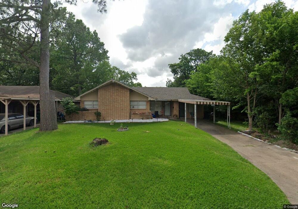 10217 Bretton Dr, Houston, TX 77016 - photo 1
